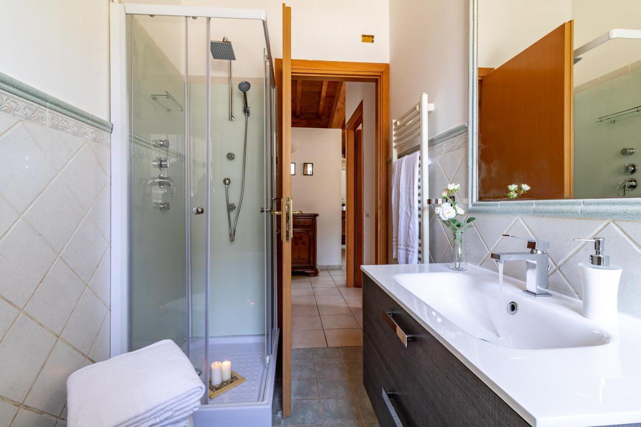 Villa Vacanze La Quercia Carbognano エクステリア 写真