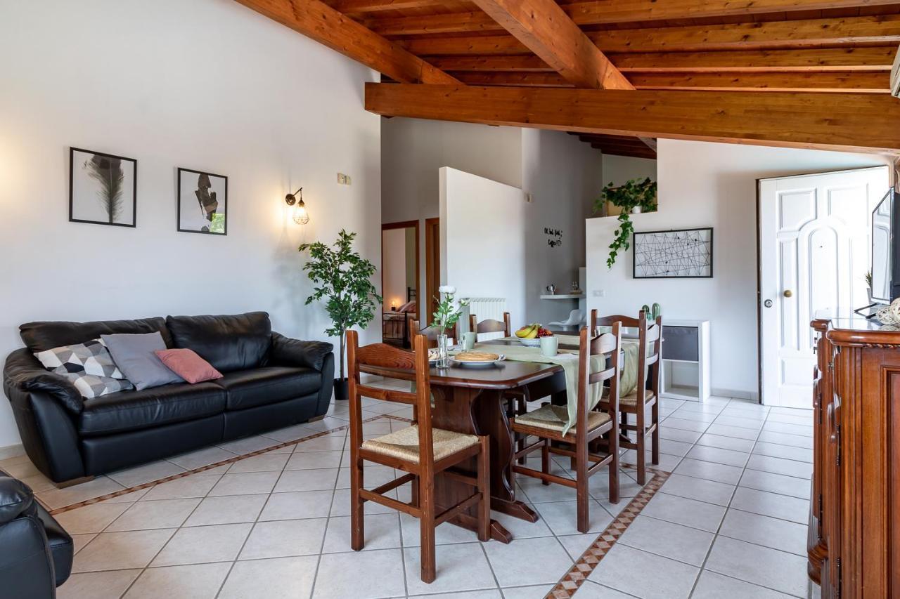 Villa Vacanze La Quercia Carbognano エクステリア 写真